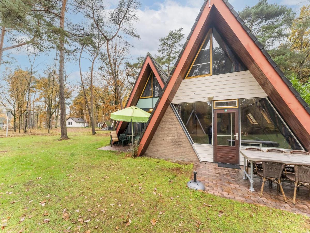 Modern Holiday Home In Stramproy In The Forest ภายนอก รูปภาพ