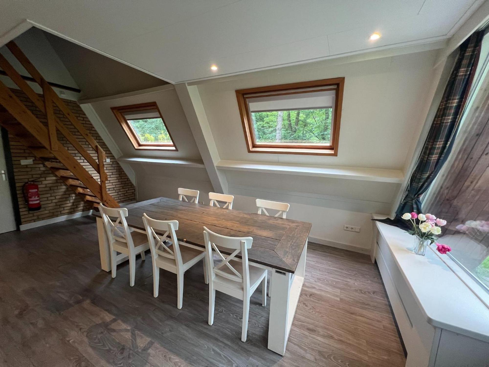 Modern Holiday Home In Stramproy In The Forest ภายนอก รูปภาพ