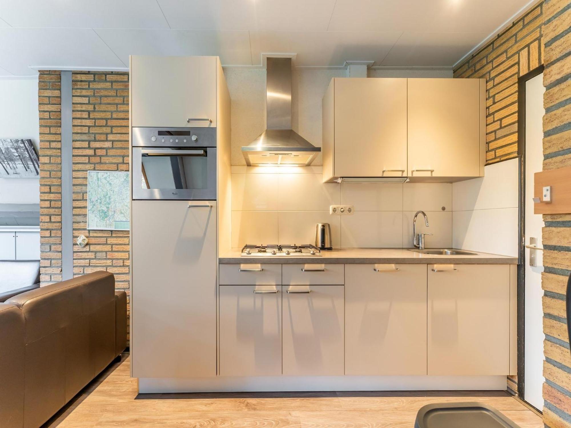 Modern Holiday Home In Stramproy In The Forest ภายนอก รูปภาพ